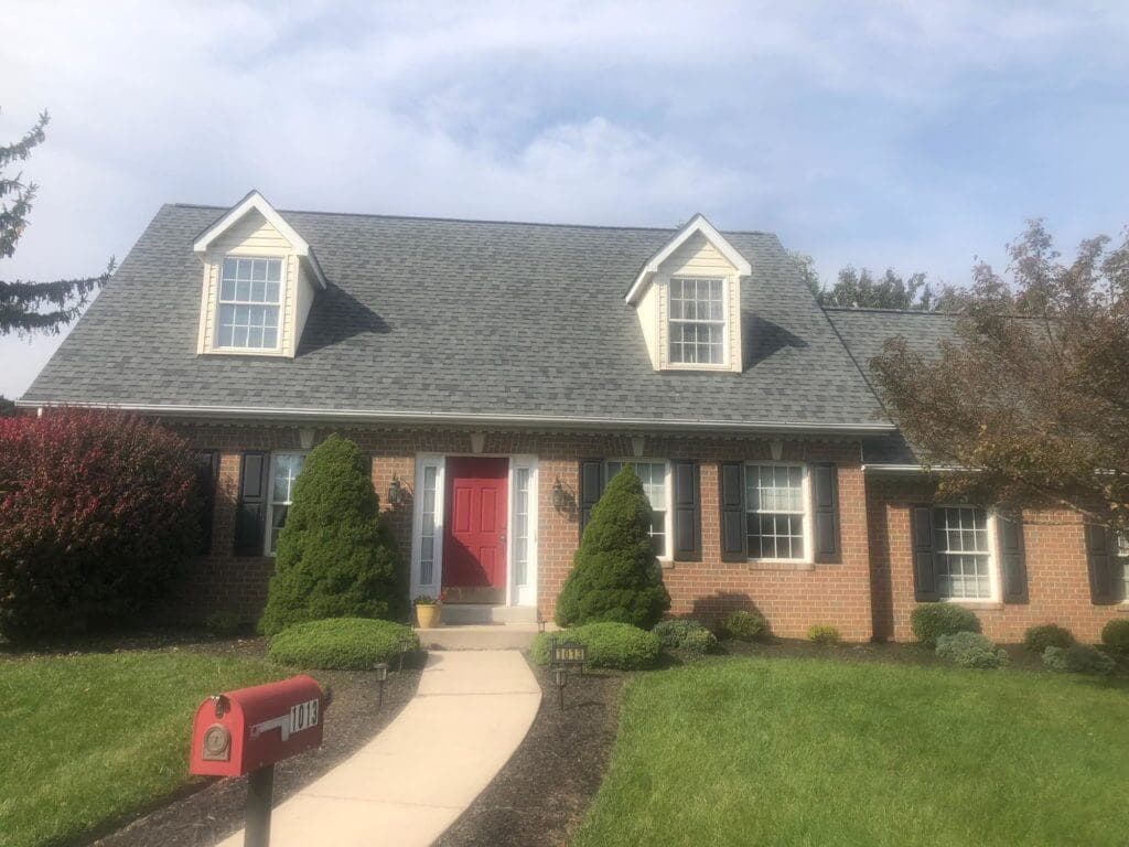 Completed roof in Granite Gray shingles by DC Generals
